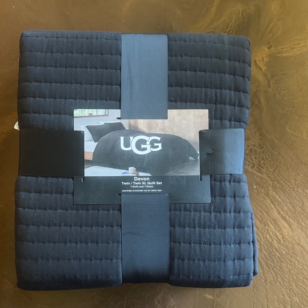 UGG Devon Quilted Twin/Twin XL Quilt Set in Black